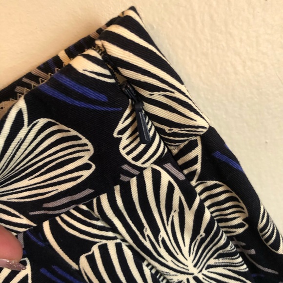 J Crew City Fit Floral Print Chino Shorts Size 4 - Picture 5 of 7